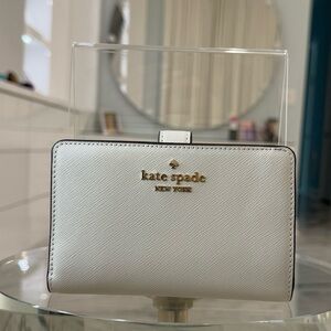 🌟SOLD🌟 NWT Kate Spade Leila Medium Compact Bifold Wallet
